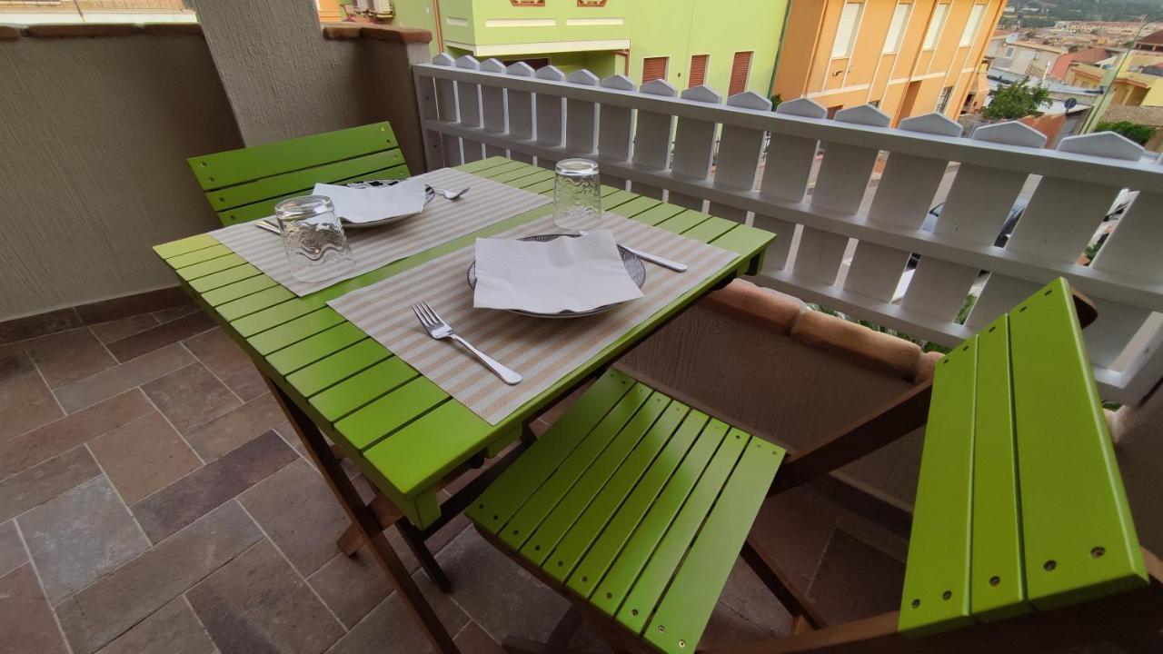 B&B Va' Pensiero Villasimius Exterior foto